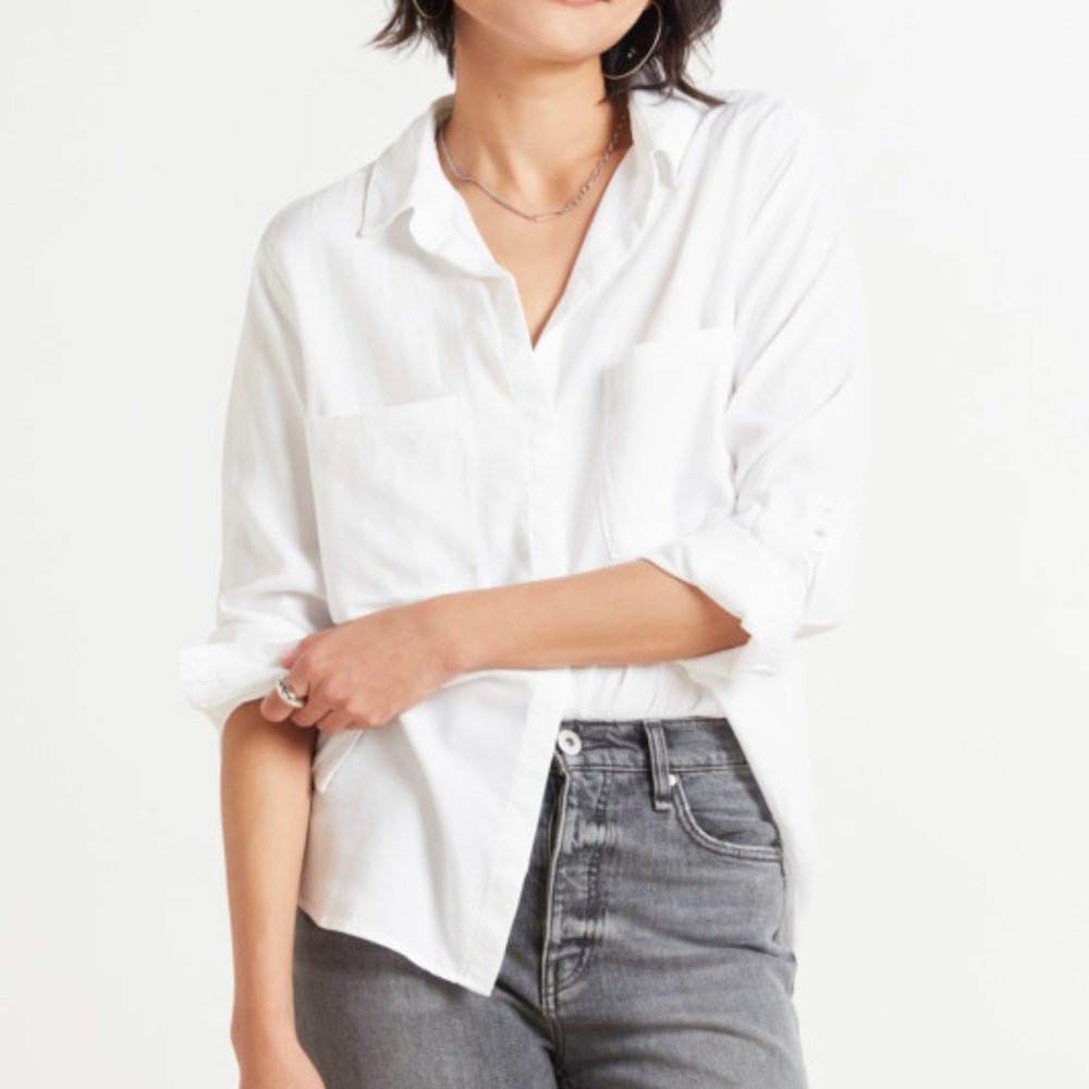 Cloth & Stone White Button Up Shirt Classic Two Pocket